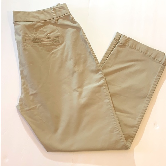 NWT GAP Curvy Slim City Cropped Khakis sz 8 - Picture 11 of 12
